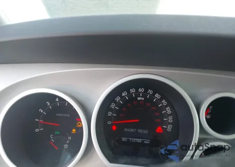 2008 Toyota Tundra Limited 5.7L V8 z USA, uszkodzony, nr VIN 5TBDV58108S517863